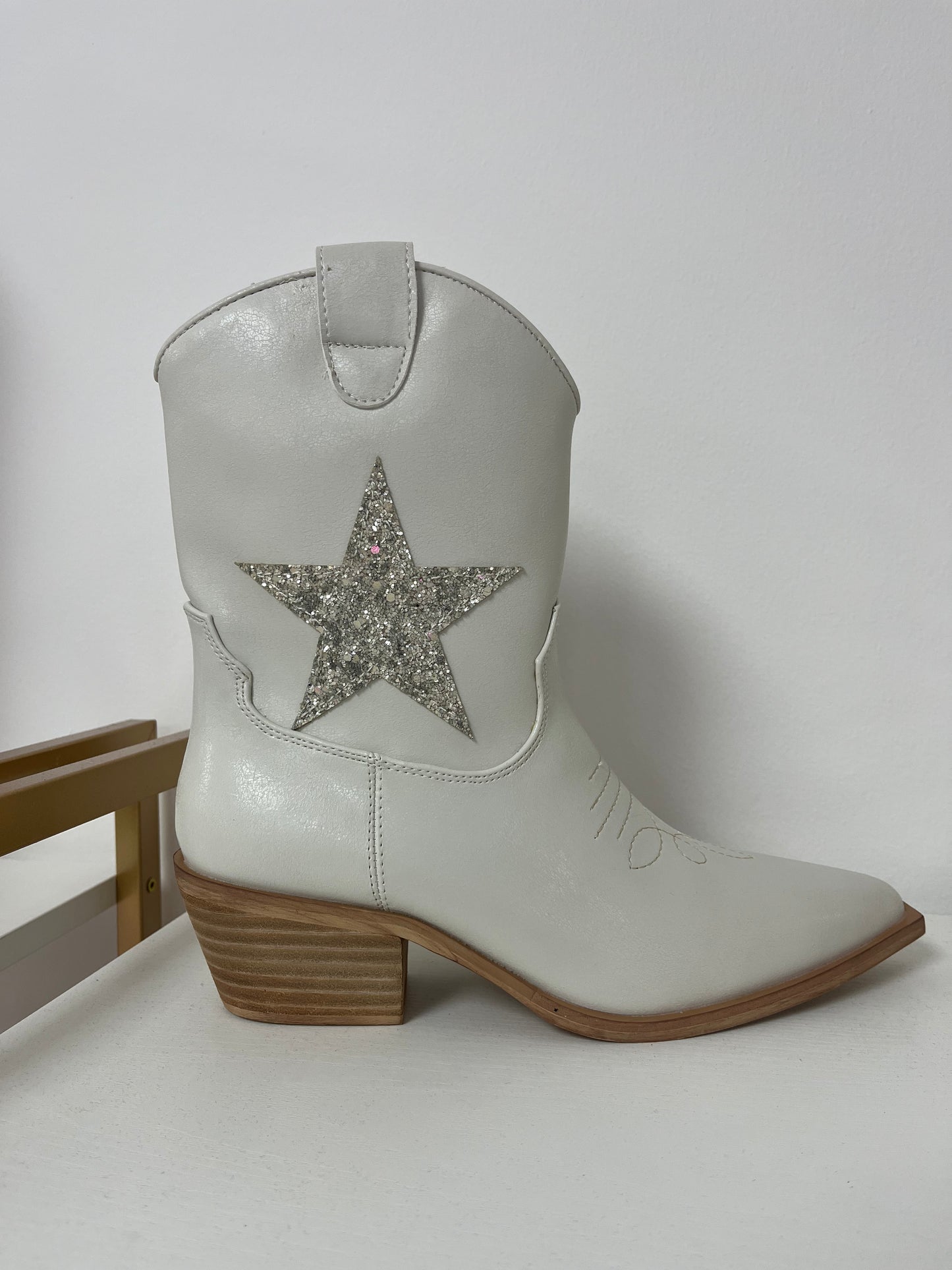 Star Cowgirl Boots
