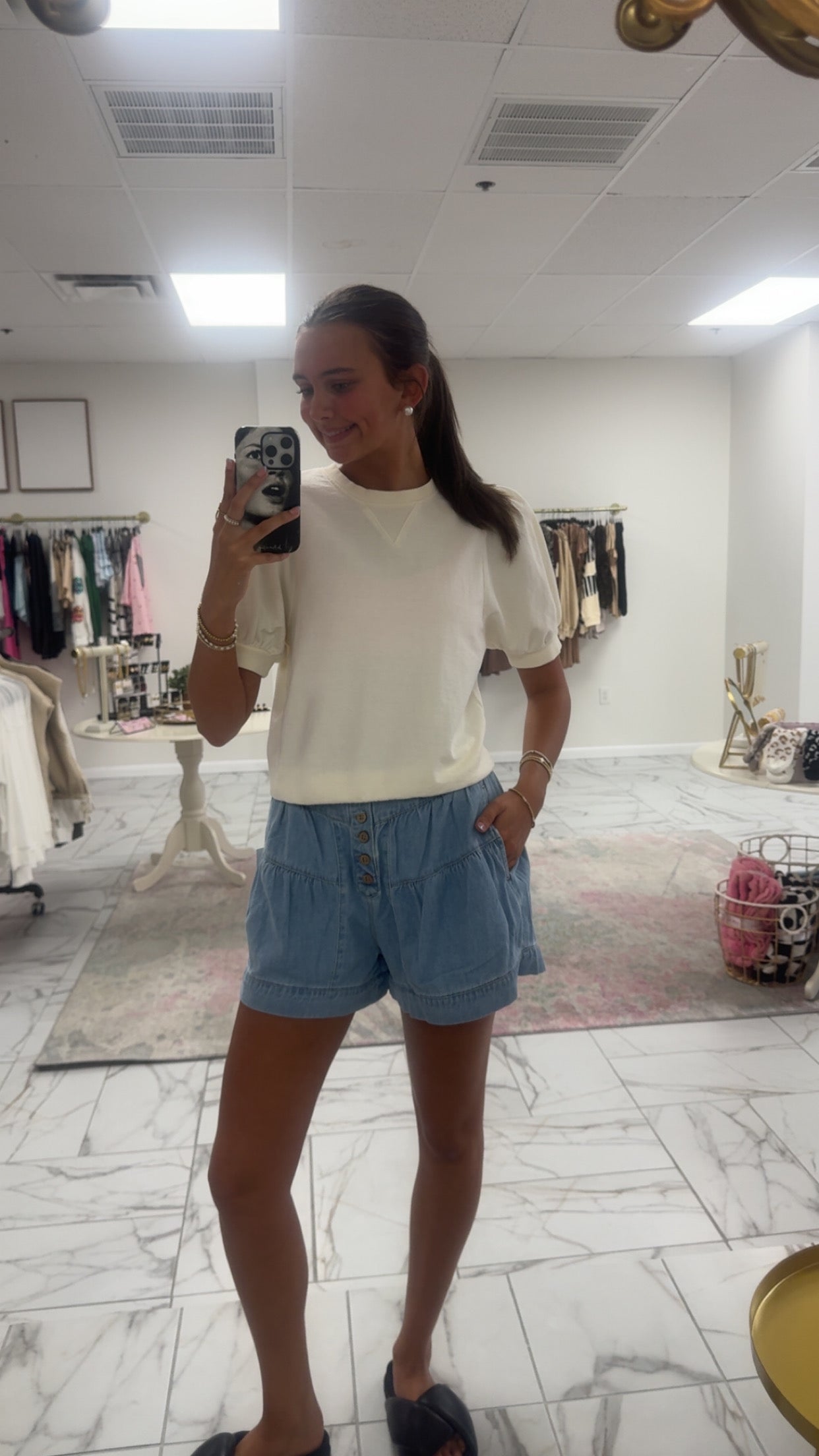 Risen Elastic Band Slouchy Shirred Detail Shorts